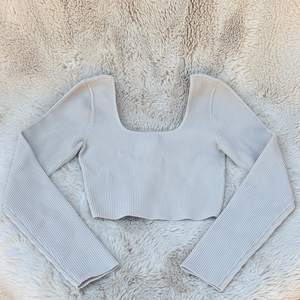 Babaton Sculpt Knot Squareneck
